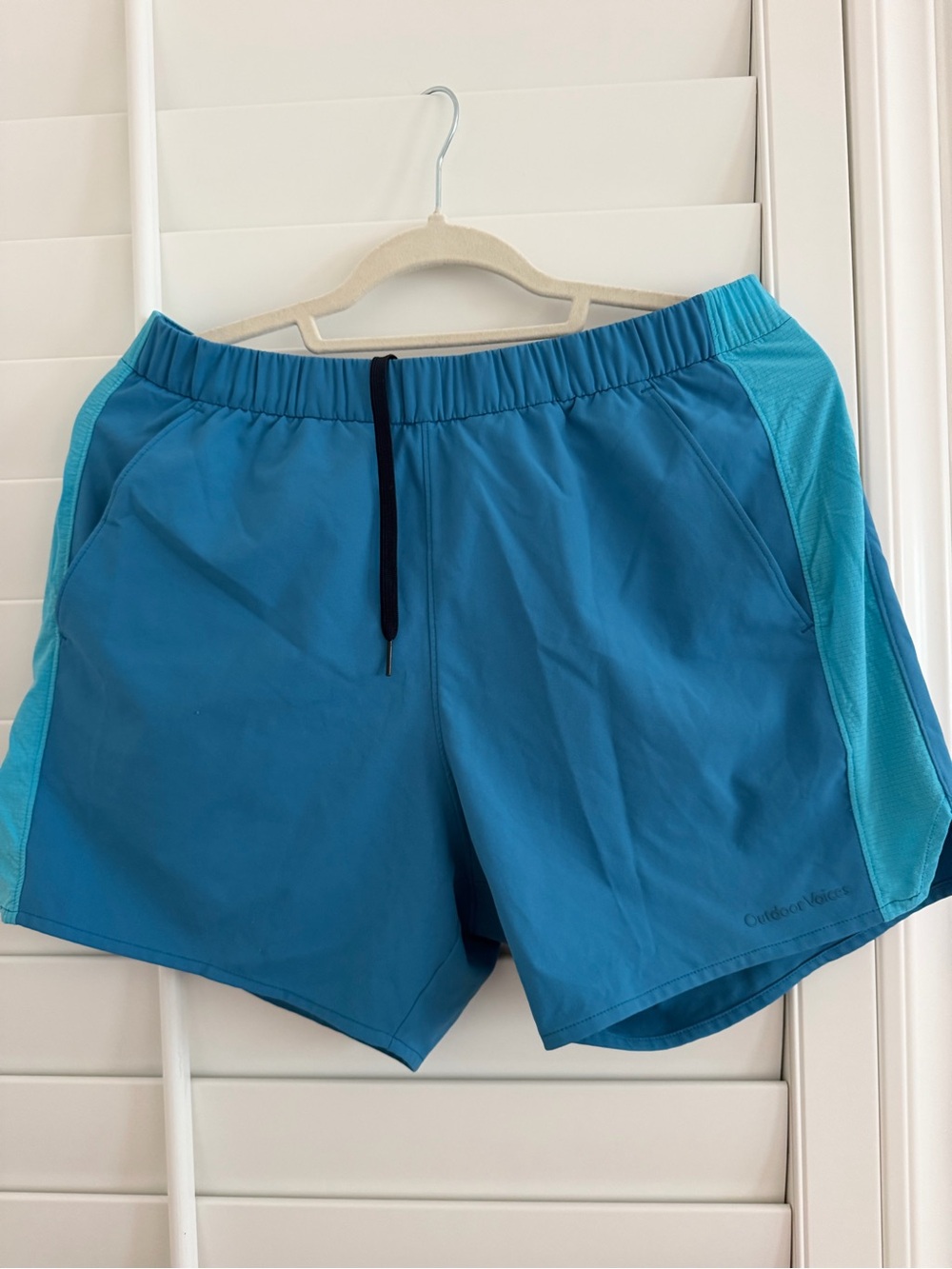 Outdoor voices men’s athletic short